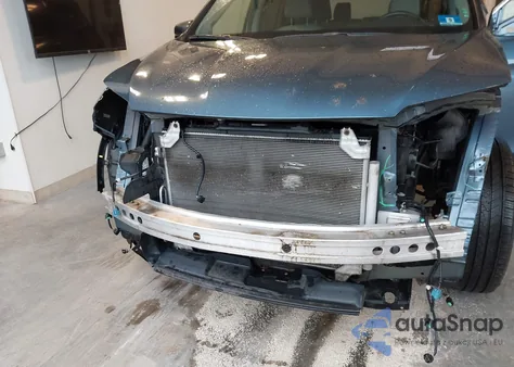 2016 Honda Pilot Touring z USA, uszkodzony, nr VIN 5FNYF6H92GB106663